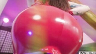 Trans Gracie Jane loves her anal solo video