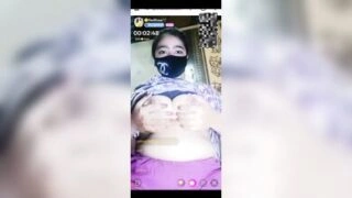 RedRose Chamet Live,  show her boobs and red pussy