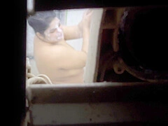 Bathing leak hidden cam nice boobs