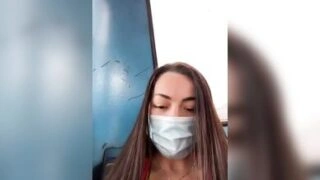 Masturbandose en el transporte publico
